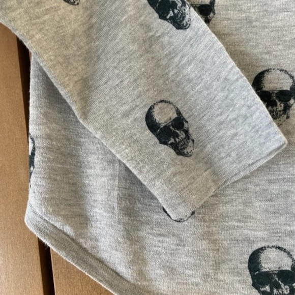 Skull Cashmere Aya V Neck Knit Sweater - Picture 6 of 11